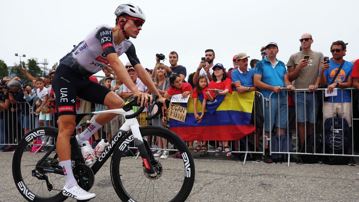 Po protrápeném dni velké vítězství. Ayuso zajistil svému týmu na Vueltě už třetí triumf v řadě